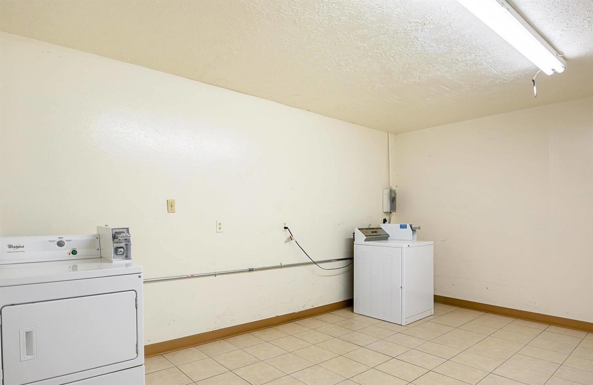 Motel 6-Madisonville, Tx Bagian luar foto