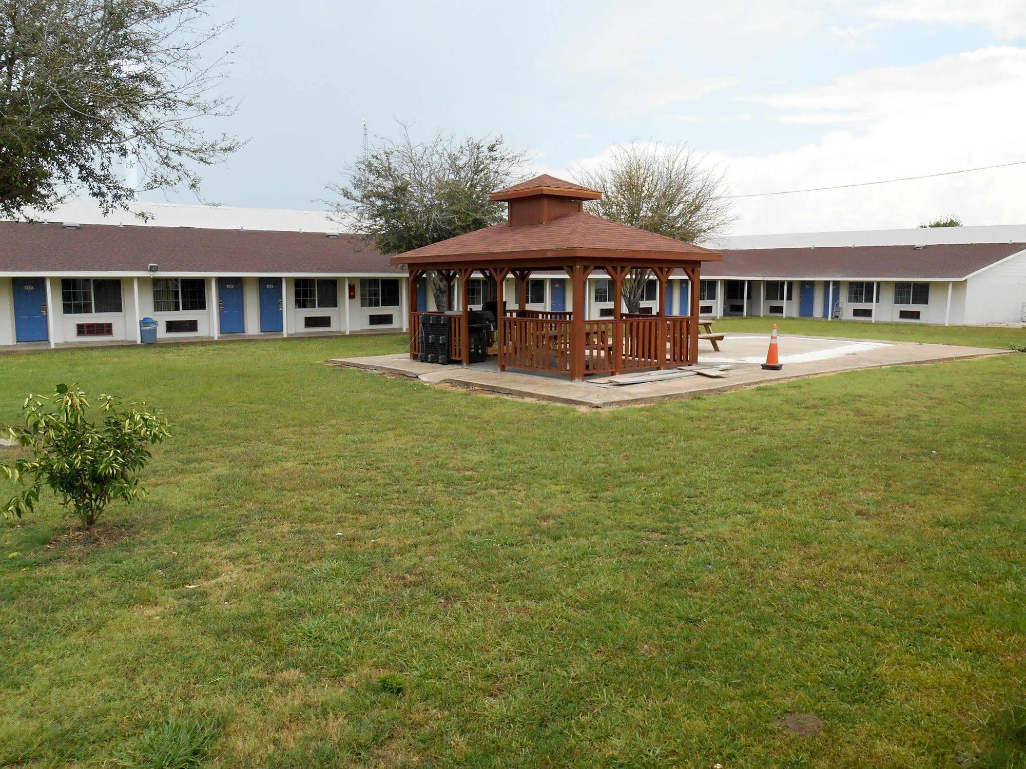 Motel 6-Madisonville, Tx Bagian luar foto